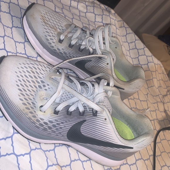 Nike zoom size 7 worn a couple of times - Picture 2 of 2